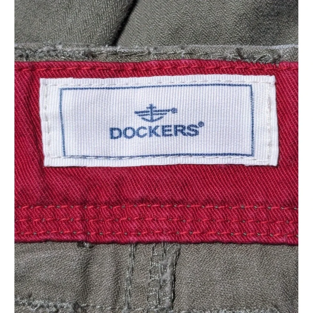 DOCKERS FLAT FRONT LOOSE FIT Men Size 42 Cotton‎ Green 10